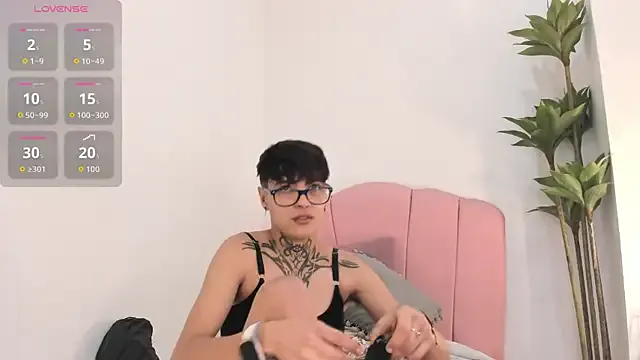 b3k_afrodict — Freechat on StripChat