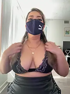 cam_divaa — STRIP NAKED IN BALCONY 
