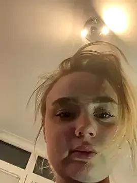CherryEmmy —  Show Pussy & Play Pussy 