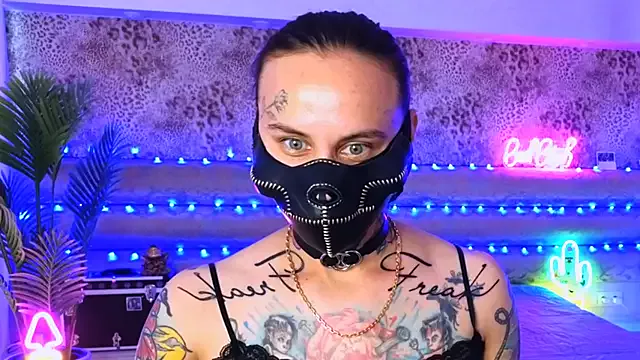 Cool_Freak_ on StripChat 