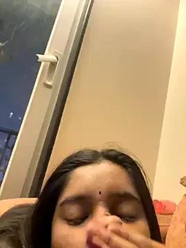 Freechat desitease on StripChat