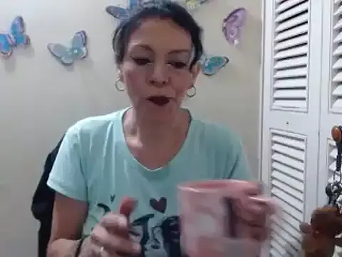 electra-mommy on StripChat 