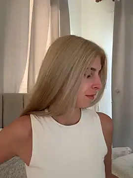 emma05 — Free pic LT & Go doggy 3 min