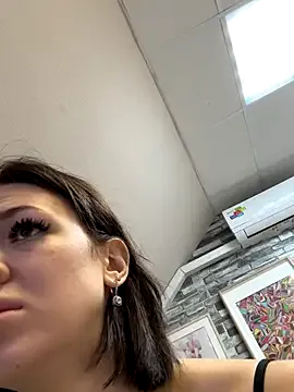 EmmaStars_ on StripChat 
