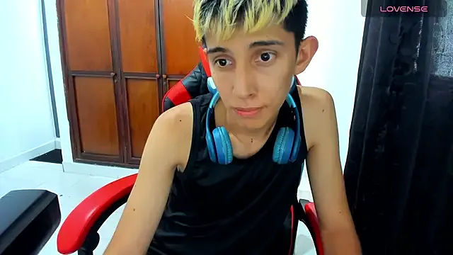 gomitaboy_1 — cum EAT