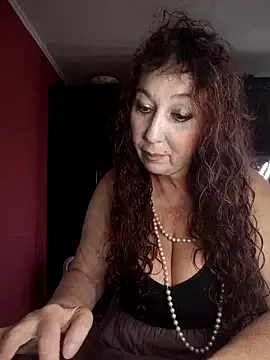 GypsyEsmeralda — Freechat on StripChat