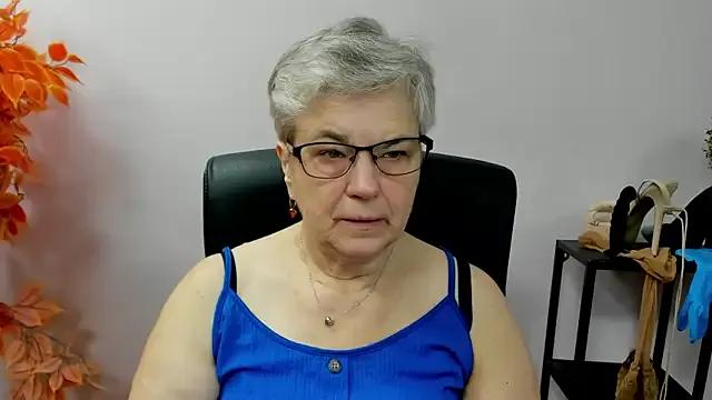 IrisDream on StripChat 