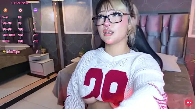 janetteJones_ — Ice in nipples uwwu
