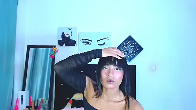 Jenng18 on StripChat 