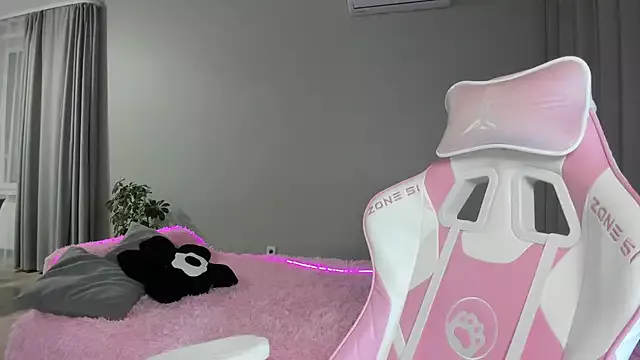 JenniferQueen11 on StripChat 