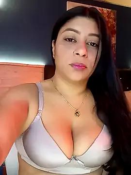 Freechat Lashmy111 on StripChat