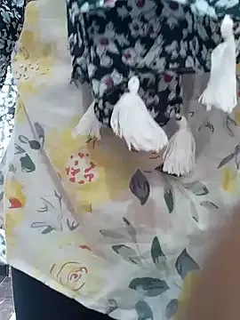 Laxmi_89 — Milk in pussy