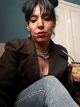leonni_ — Freechat on StripChat