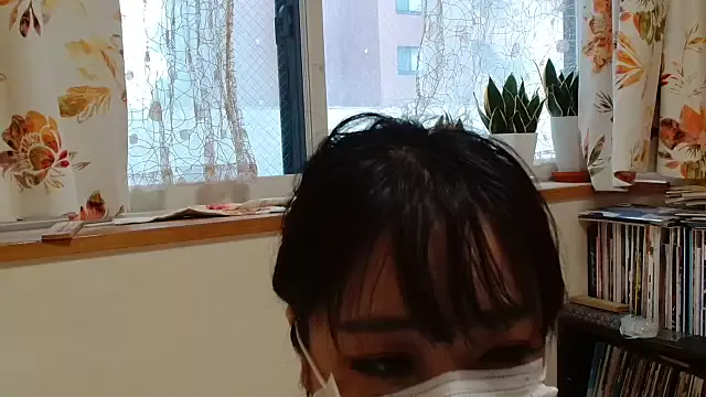 liliyRiSAcha-n on StripChat 