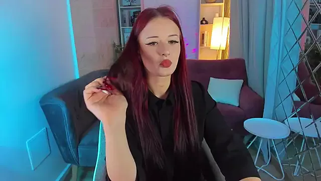 Lily_Moonlight on StripChat 