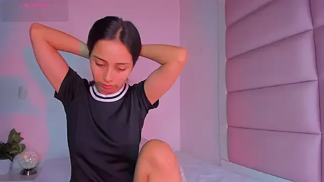 little-Emma on StripChat 
