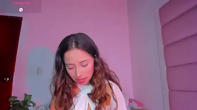 little-Emma on StripChat 
