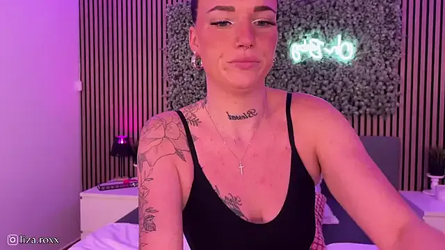LizaRoxx — 40 SPANKS WITH PADDLE * SURPRISE LT