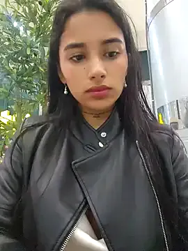 Lorena_Mcfly — Buy a cucumber at the mall & FUCK IT