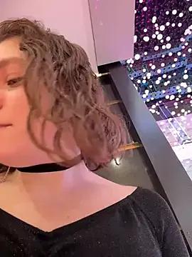 lucy-joy — mmm FUCK me w SLOBBERY dildo