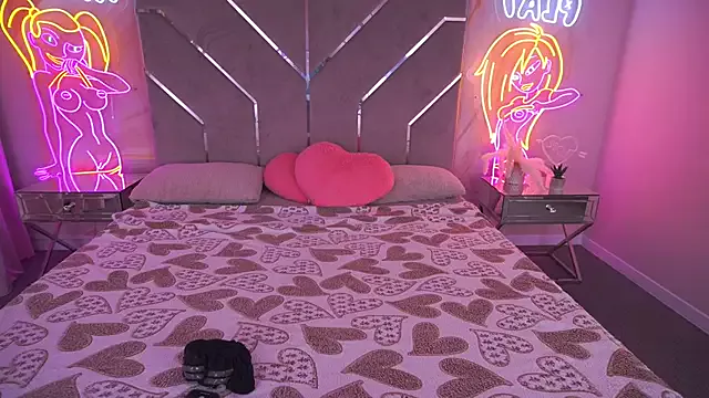 LylaYeess on StripChat 
