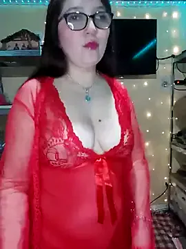 MaruMoon69 — Toples, baile y aceite en cuerpo