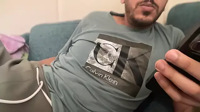 Mooka69 on StripChat 