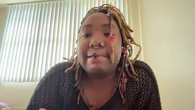 moonlit_softgirl on StripChat 