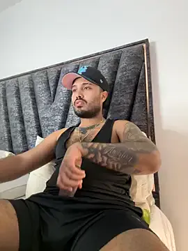 PapiStan on StripChat 