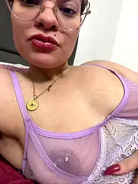 Pribaixinha — Dildo pussy, fuck hard 