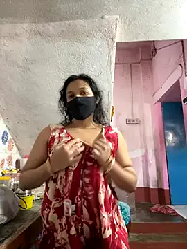 Priyajaanbaby — Pussy fingering in public 
