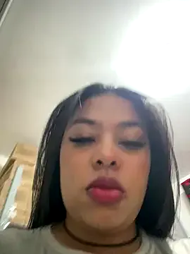 PUSHYLATE — Flash tits
