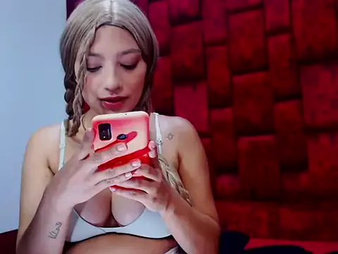 Sara_Sex77 on StripChat 