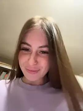 Soyyyaa on StripChat 