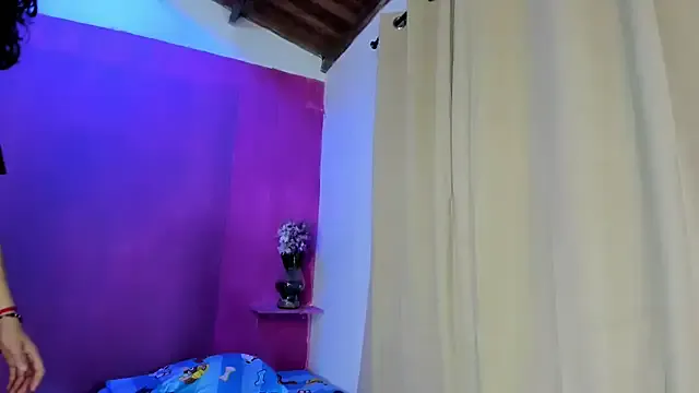 TeensNews18 on StripChat 