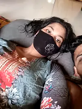 Trending_couple_1 — Sexy cute girl
