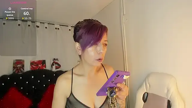 Trinityy__ — Fingering pussy (stand up)