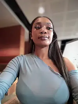 VannessaJj on StripChat 
