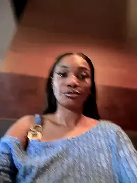 VannessaJj on StripChat 