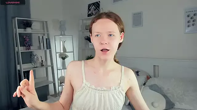 ZaraBluitt on StripChat 