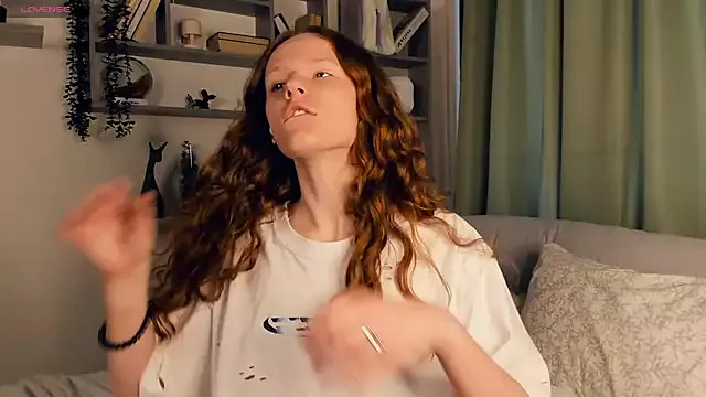 ZaraBluitt on StripChat 